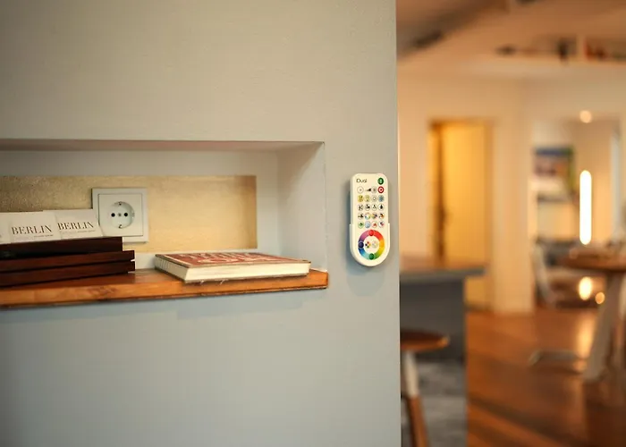 The Getaway / 80qm In Berlin's Historic Diplomatic Quarter