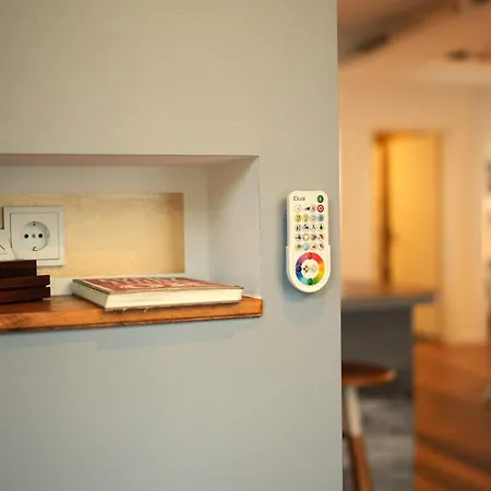 The Getaway / 80qm In Berlin's Historic Diplomatic Quarter