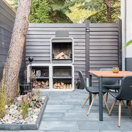 The Getaway / 80qm In Berlin's Historic Diplomatic Quarter Apartment *