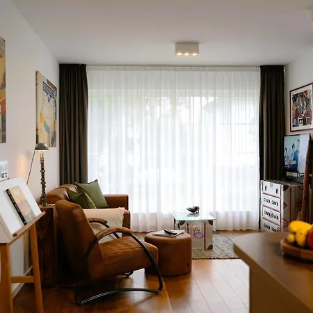 Apartment The Getaway / 80qm In Berlin's Historic Diplomatic Quarter