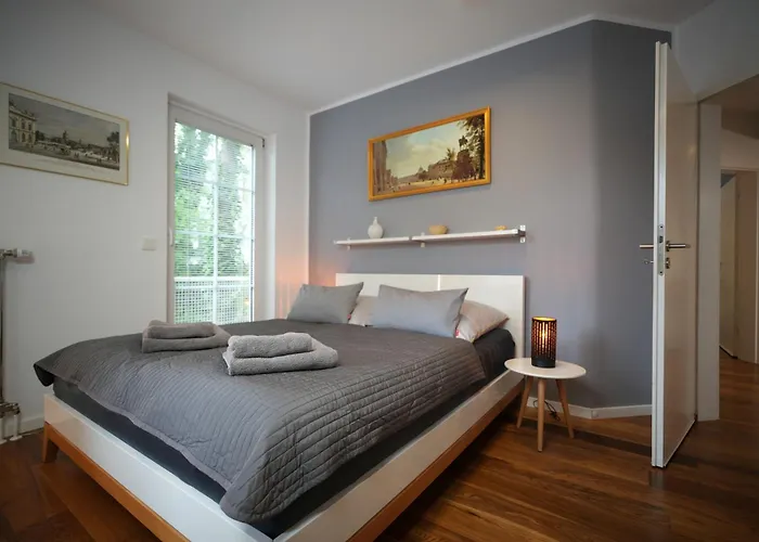 Apartman The Getaway / 80qm In Berlin's Historic Diplomatic Quarter *